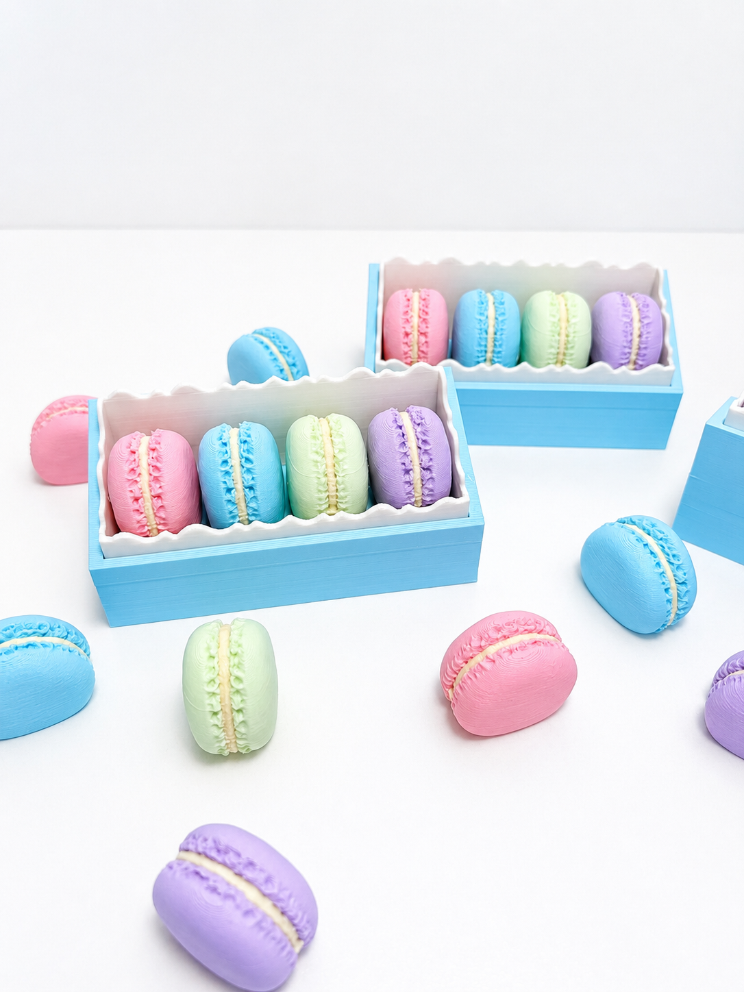 Macaron Clicker Gift Box