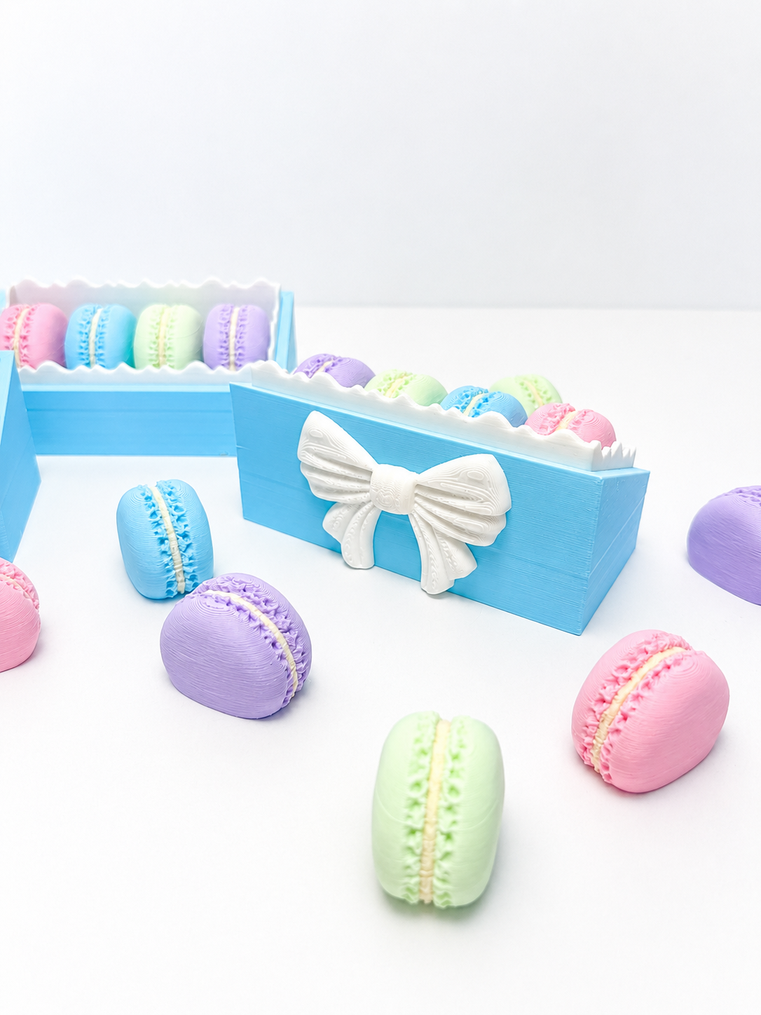 Macaron Clicker Gift Box